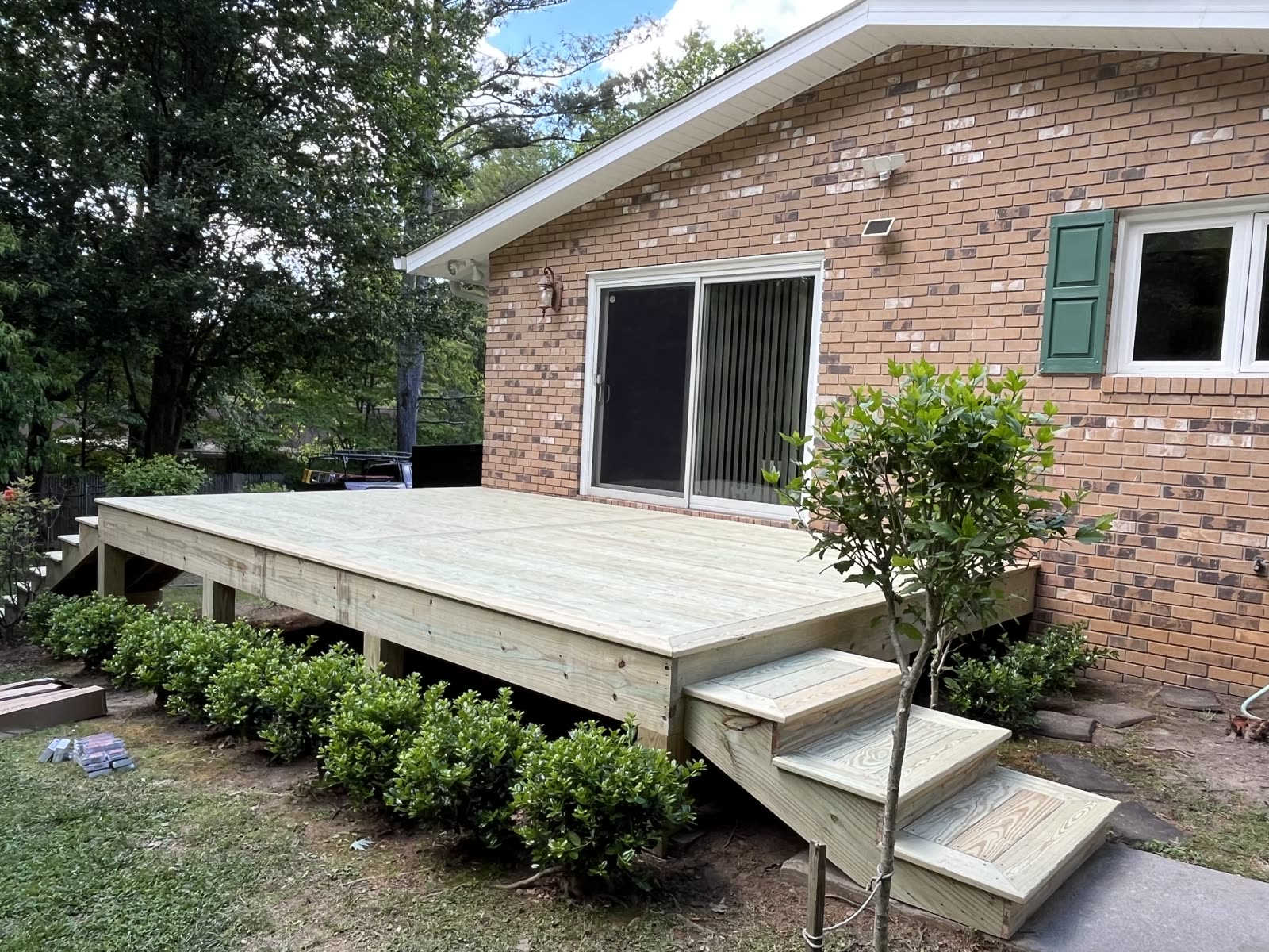 Custom Decks by Mountain City Pros, Chattanooga TN area
